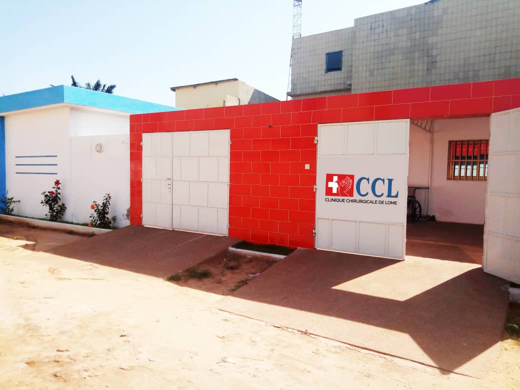 Façade de la Clinique Chirurgicale de Lomé
